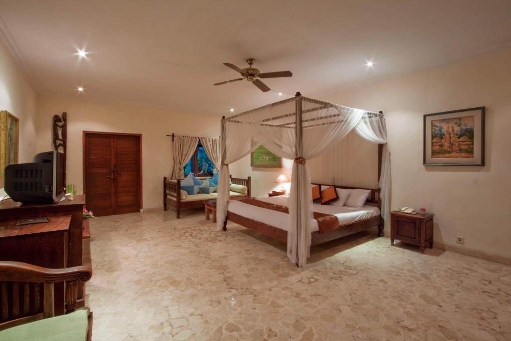 Lalu * Seminyak (Bali)