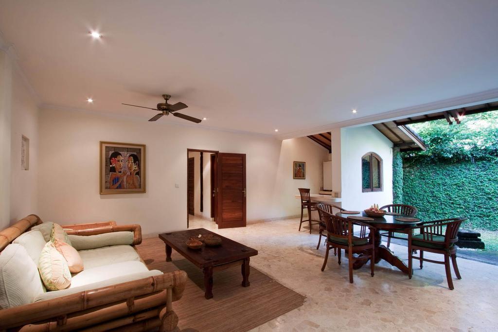 Lalu Villa *