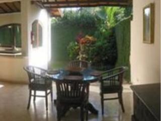 Lalu Villa