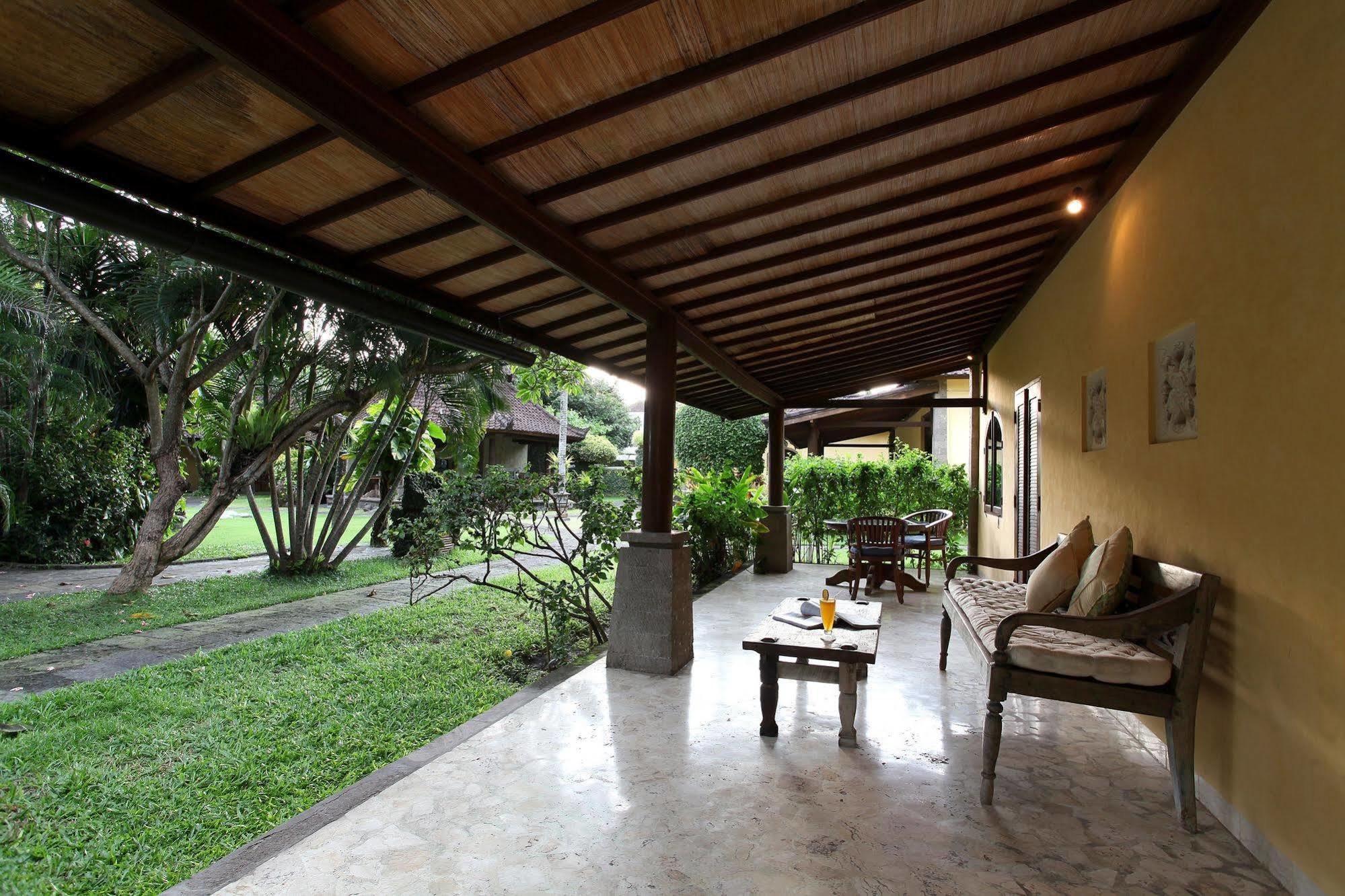Villa Lalu Seminyak (Bali)