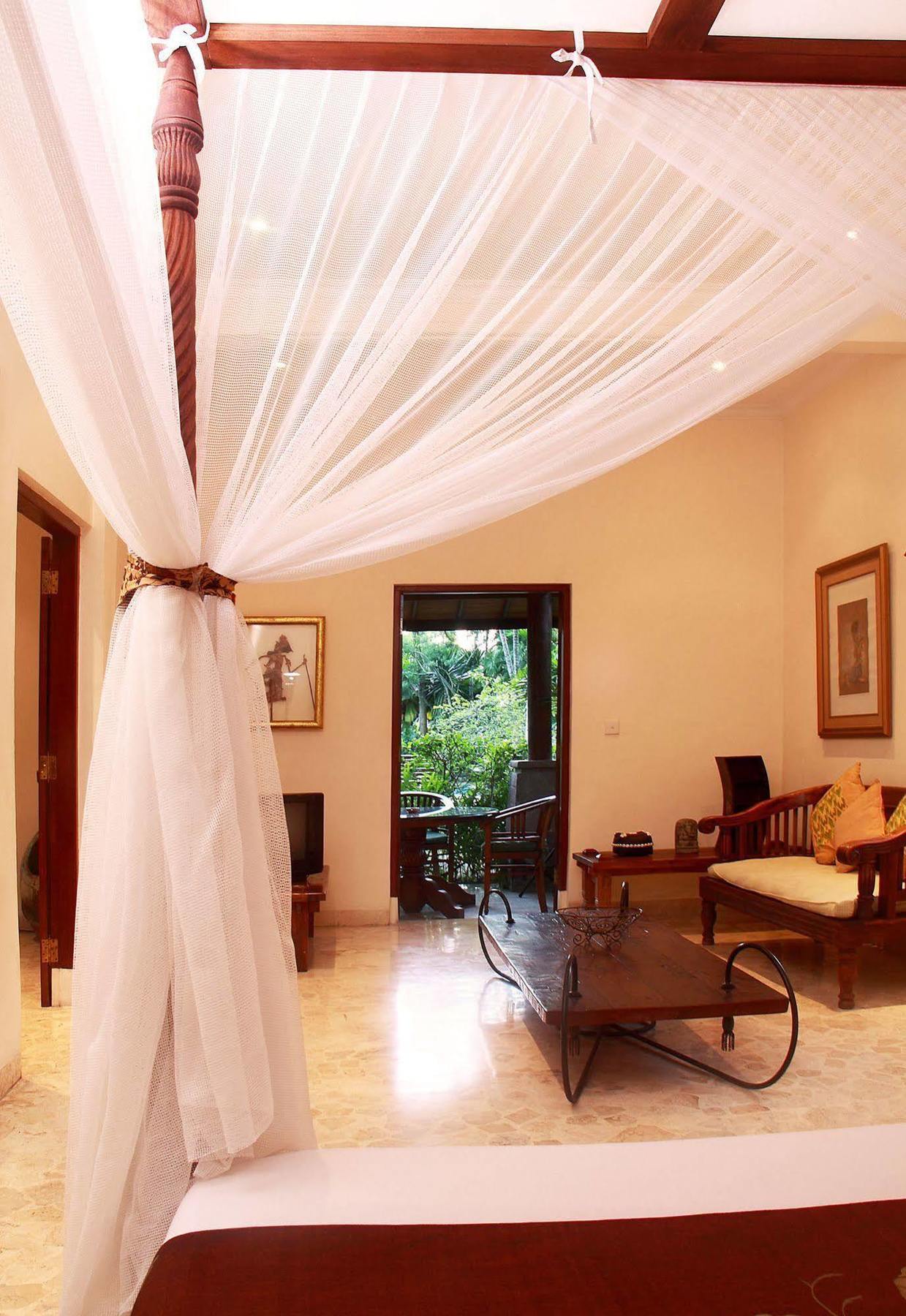 Lalu Villa